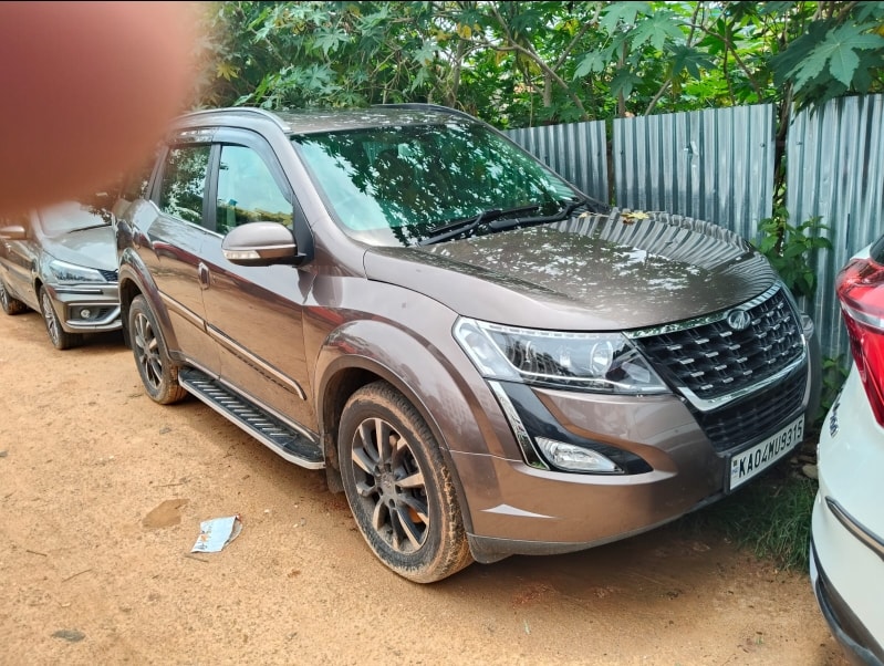 XUV500 image 1 XUV500 image 1