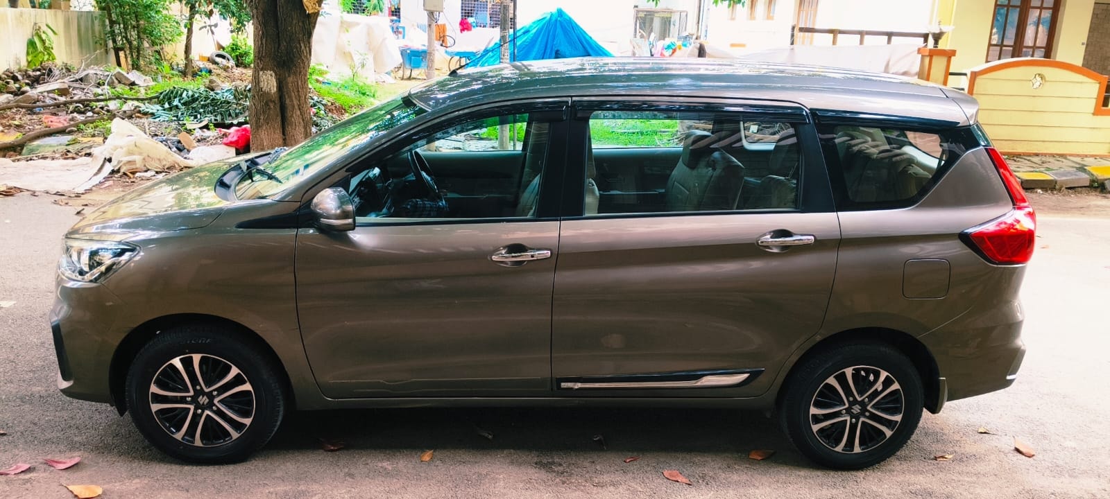 Ertiga image 2 Ertiga image 2