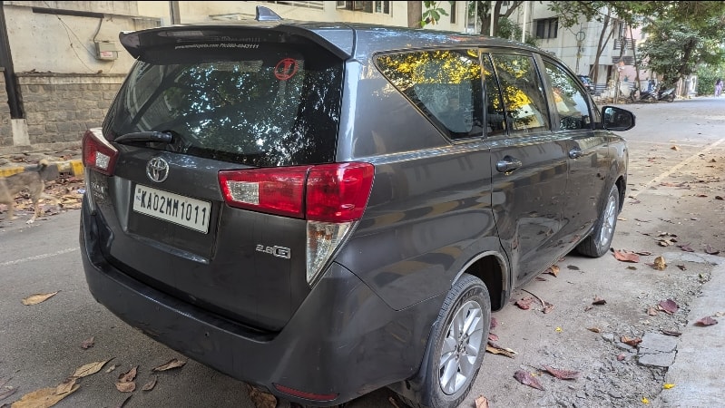 Innova Crysta image 5 Innova Crysta image 5