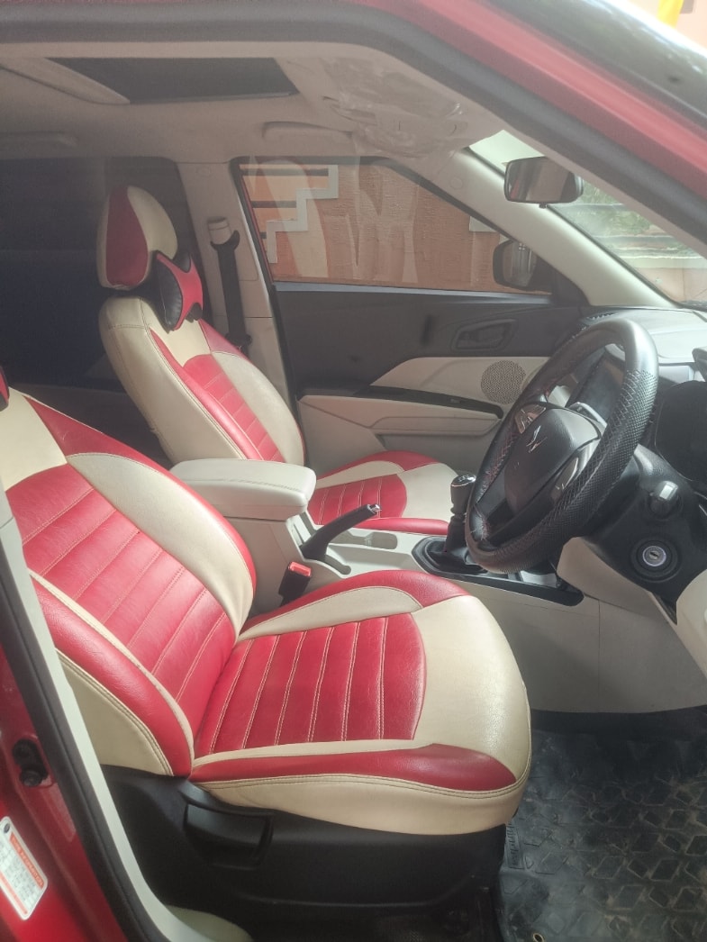 Used 2022 Mahindra XUV300 Used 2022 Mahindra XUV300