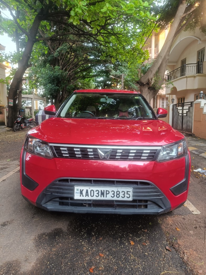 Used 2022 Mahindra XUV300 Used 2022 Mahindra XUV300