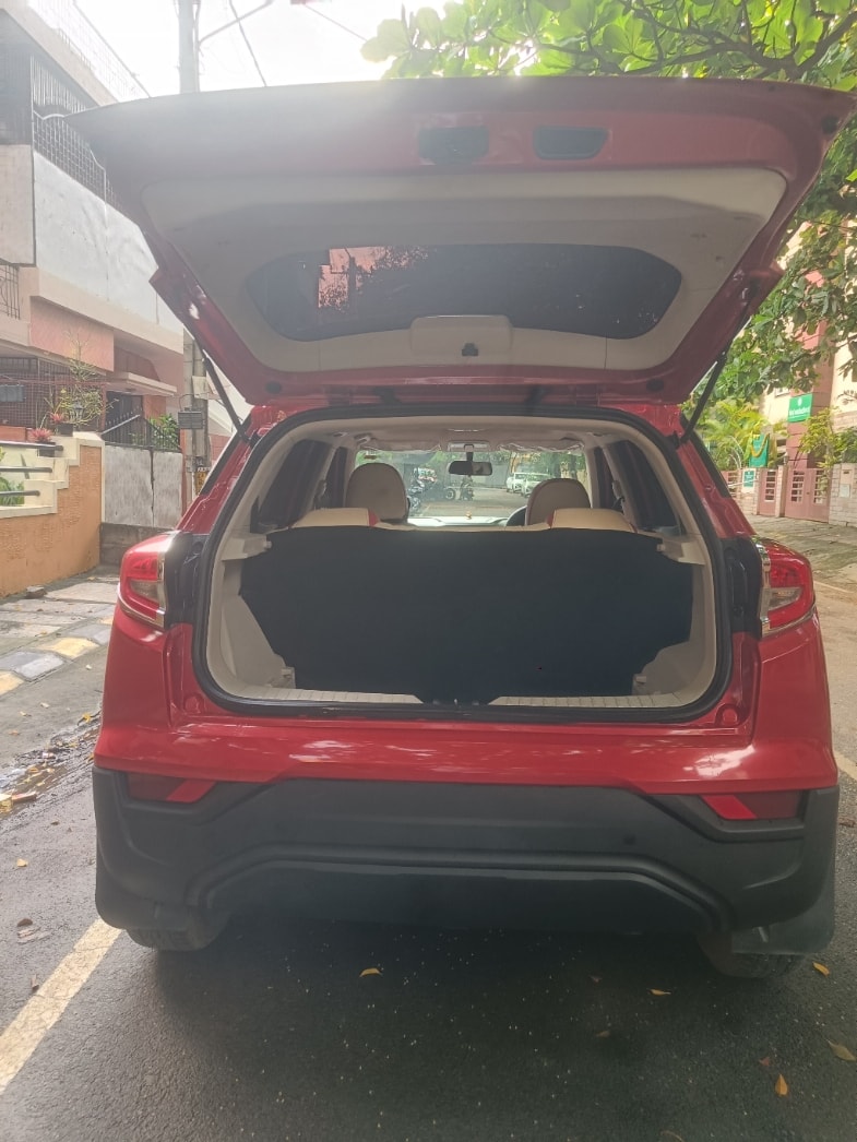 Used 2022 Mahindra XUV300 Used 2022 Mahindra XUV300