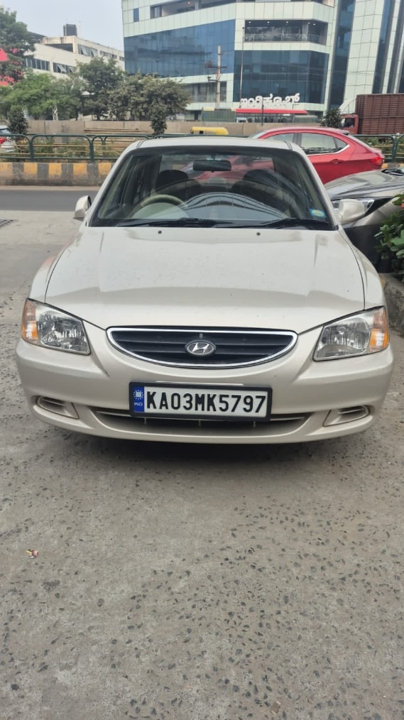 Accent image 1 Accent image 1