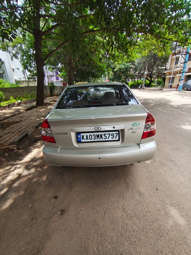 Accent image 4 Accent image 4