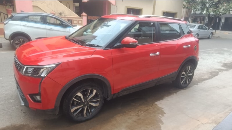 XUV300 image 2 XUV300 image 2