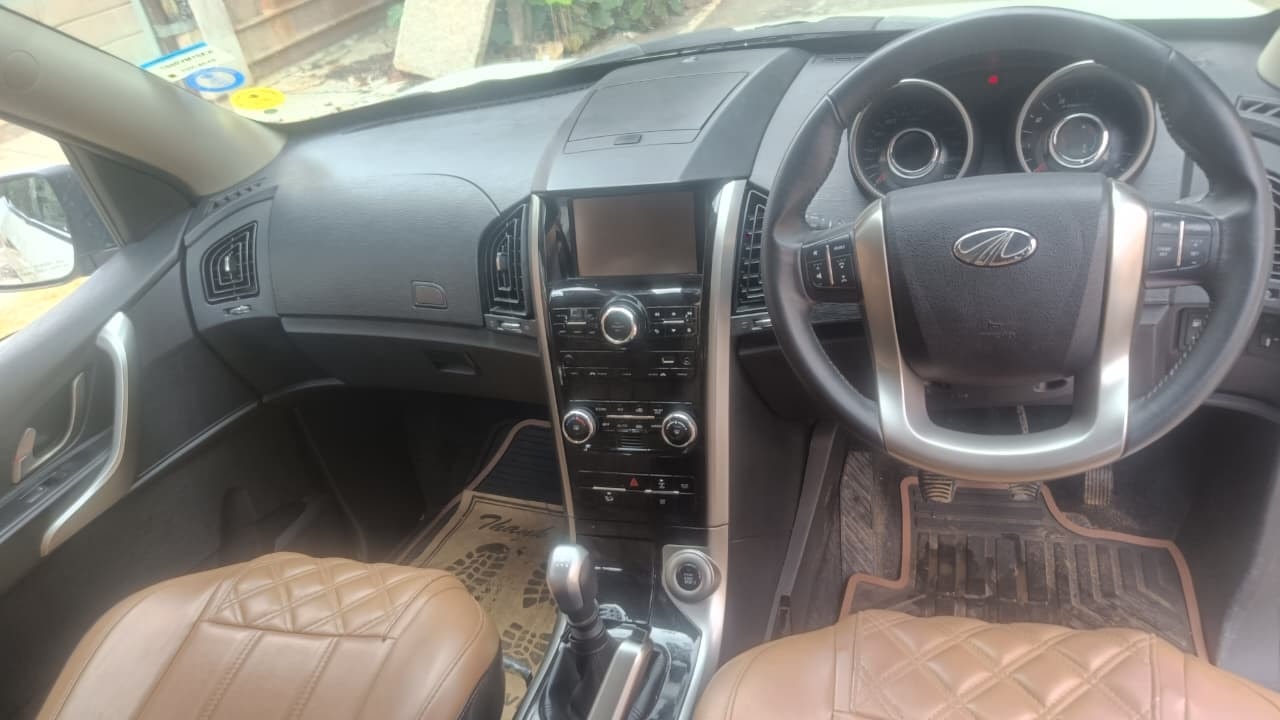 XUV500 image 12 XUV500 image 12