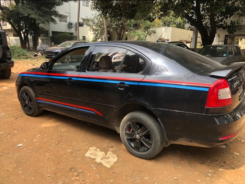 Laura image 2 Laura image 2