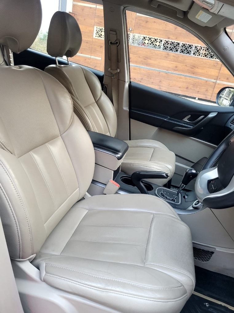 XUV500 image 14 XUV500 image 14