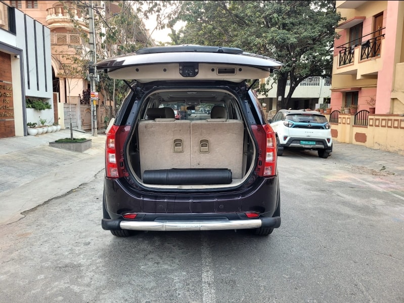 XUV500 image 10 XUV500 image 10