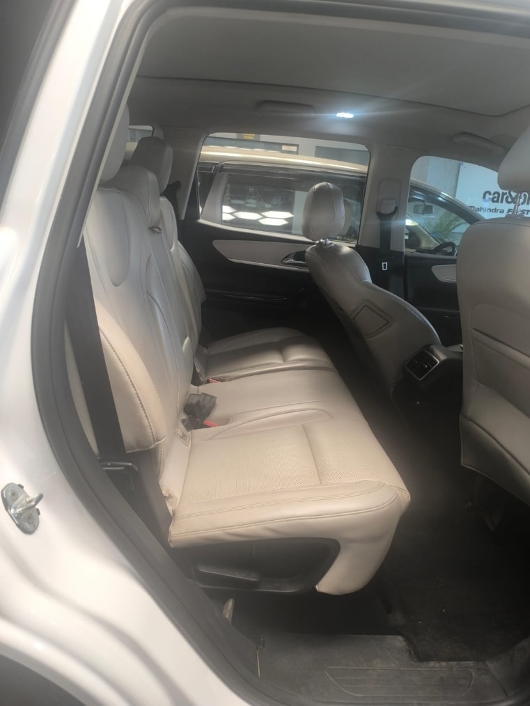 Used 2023 Mahindra XUV700 Used 2023 Mahindra XUV700