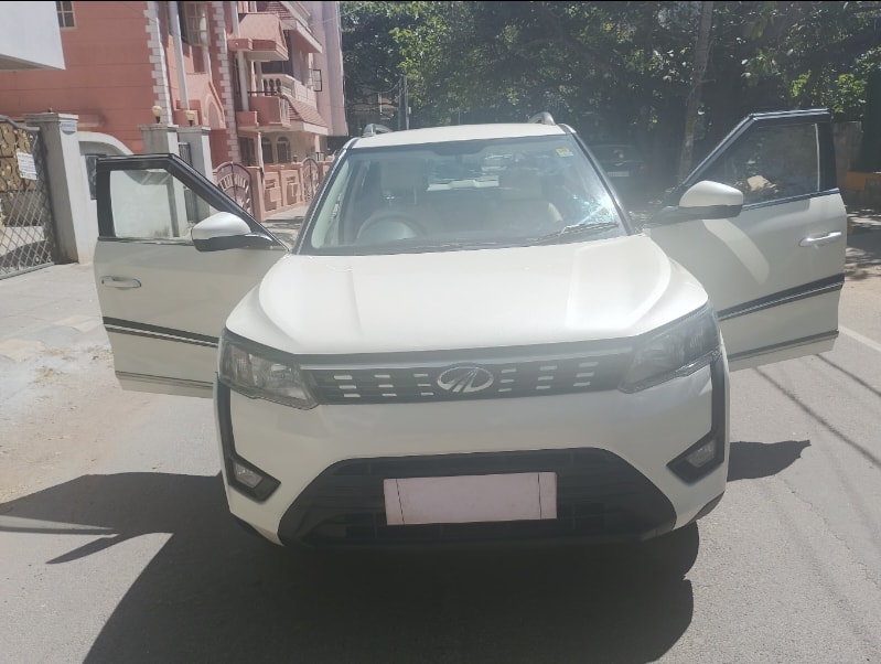 XUV300 image 8 XUV300 image 8