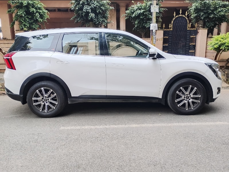 XUV700 image 6 XUV700 image 6