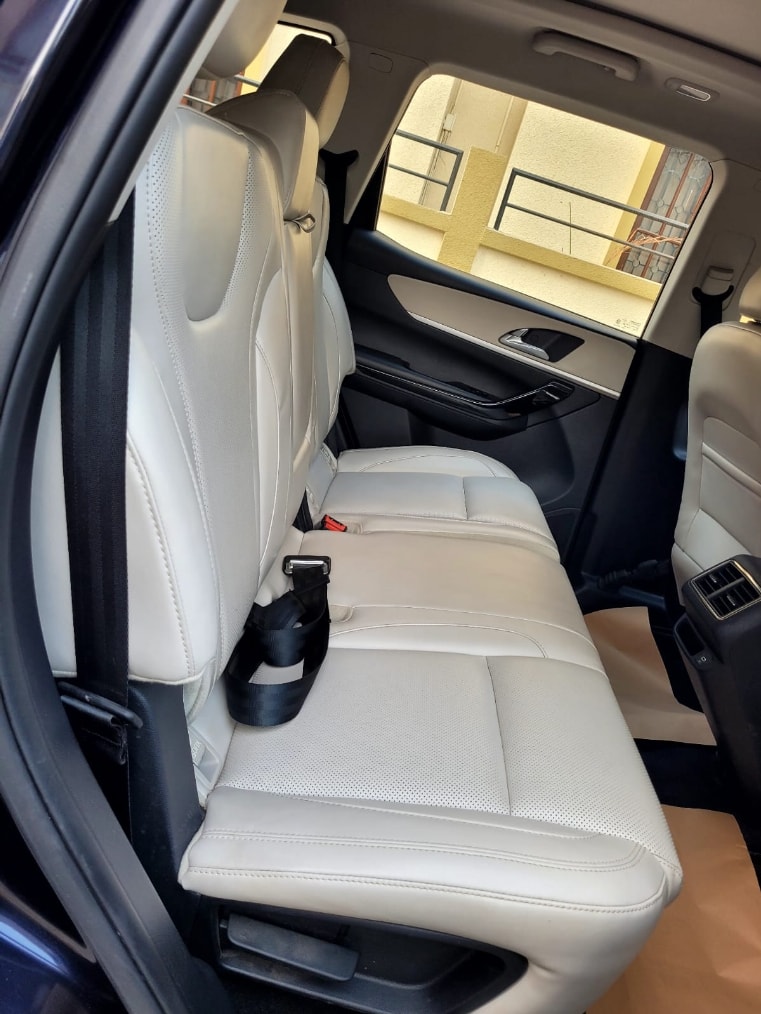 XUV700 image 15 XUV700 image 15