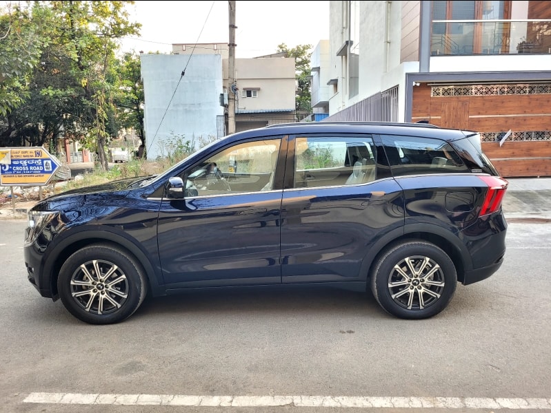 XUV700 image 2 XUV700 image 2