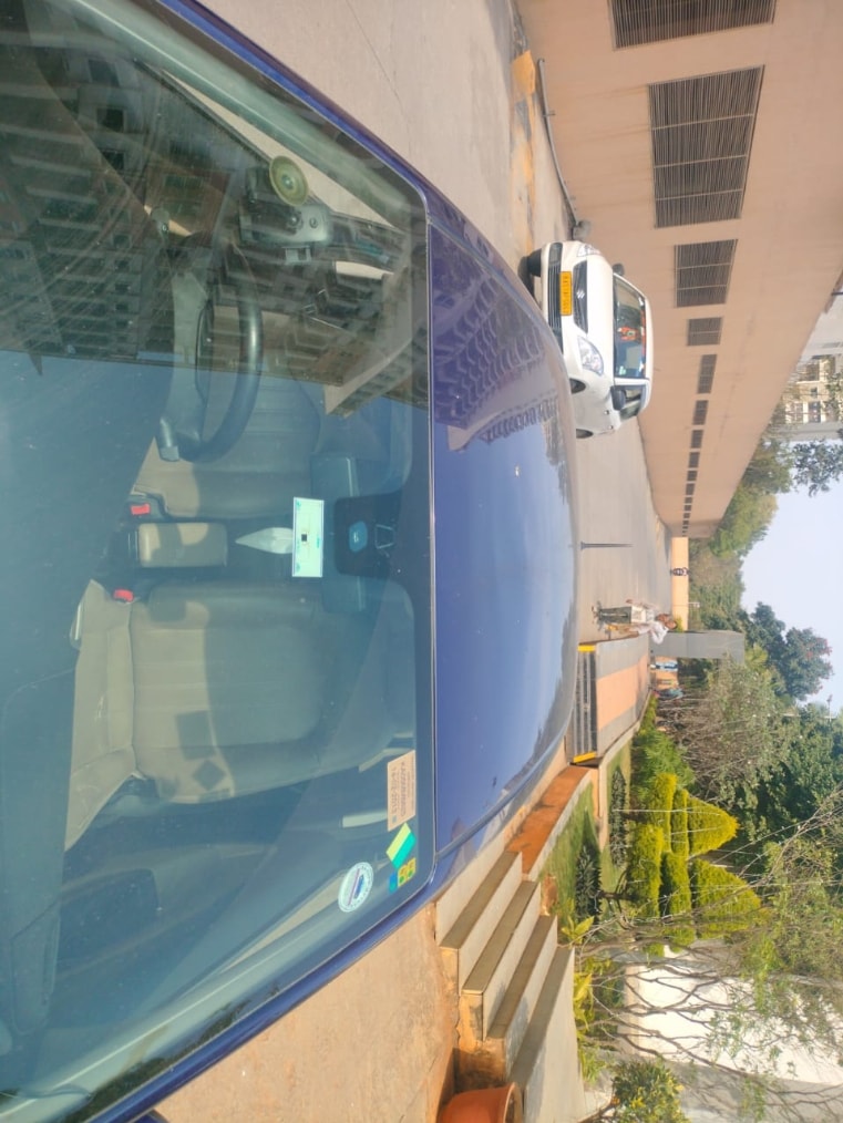 Linea image 14 Linea image 14