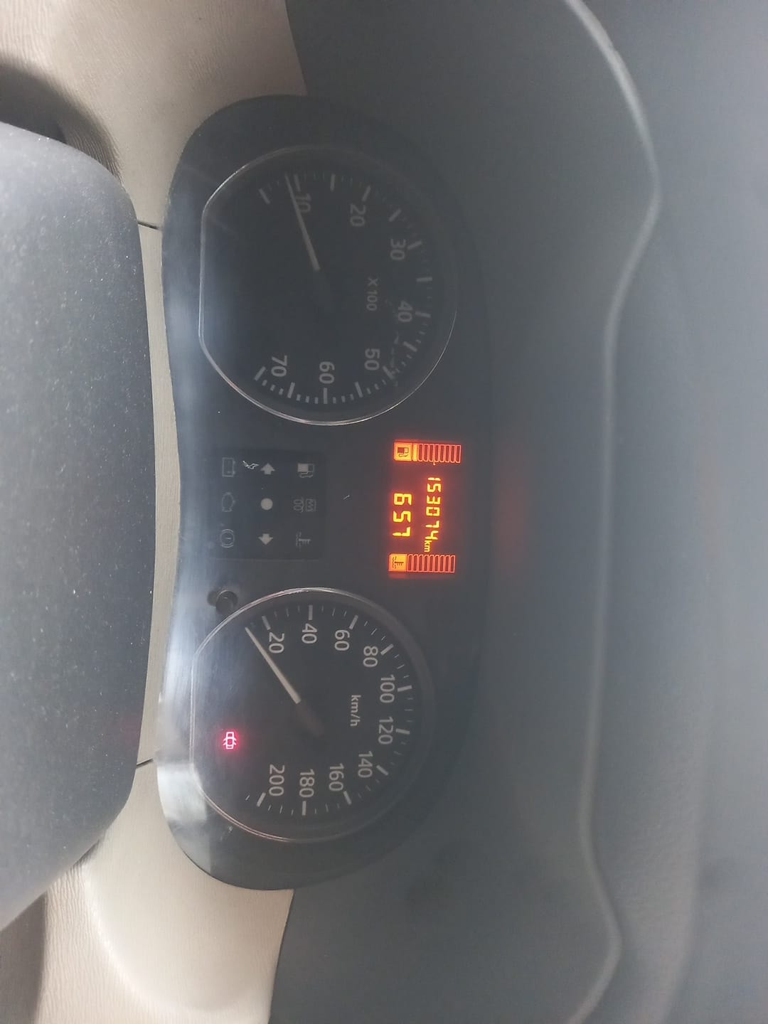 Used 2014 Nissan Terrano Used 2014 Nissan Terrano