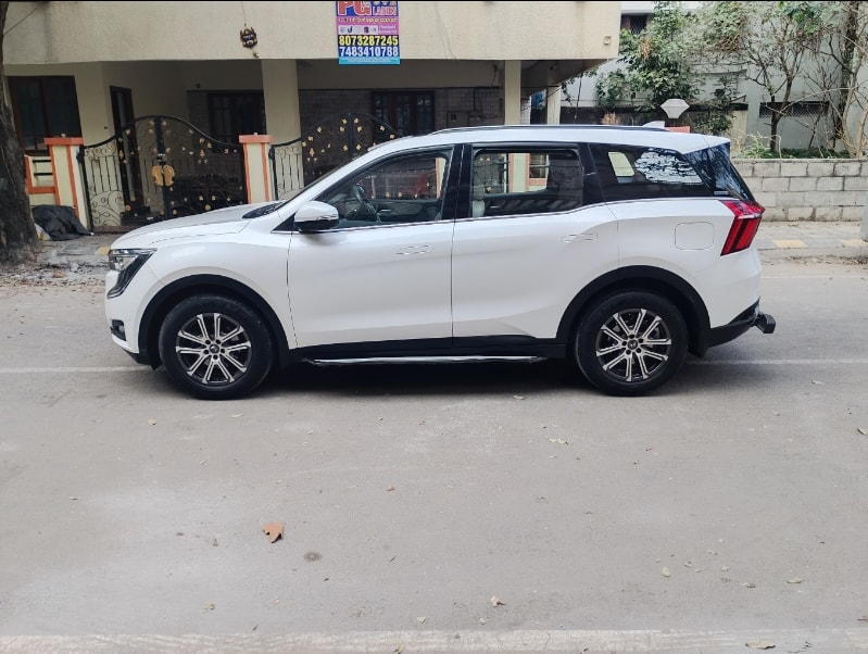 XUV700 image 2 XUV700 image 2