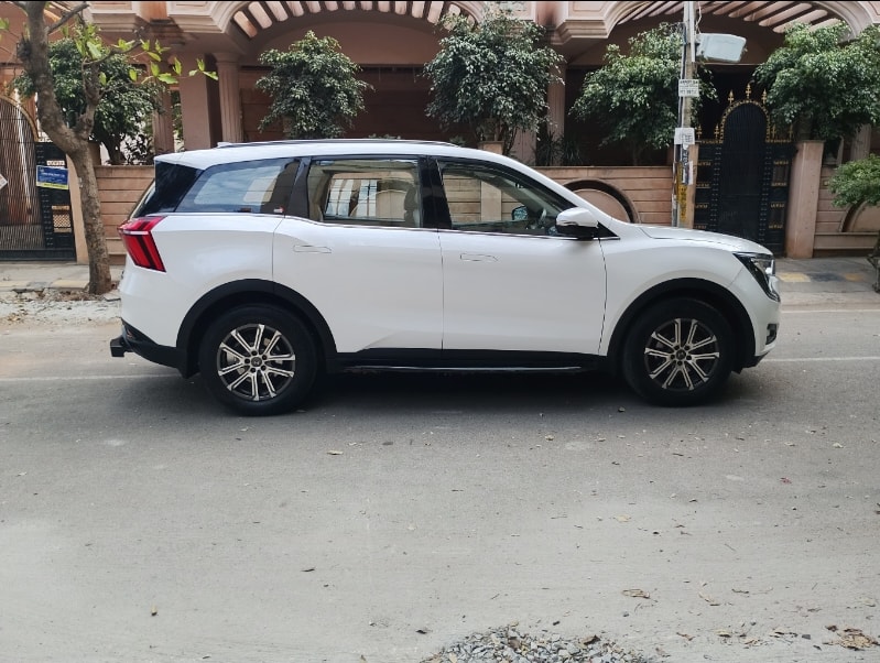 XUV700 image 6 XUV700 image 6