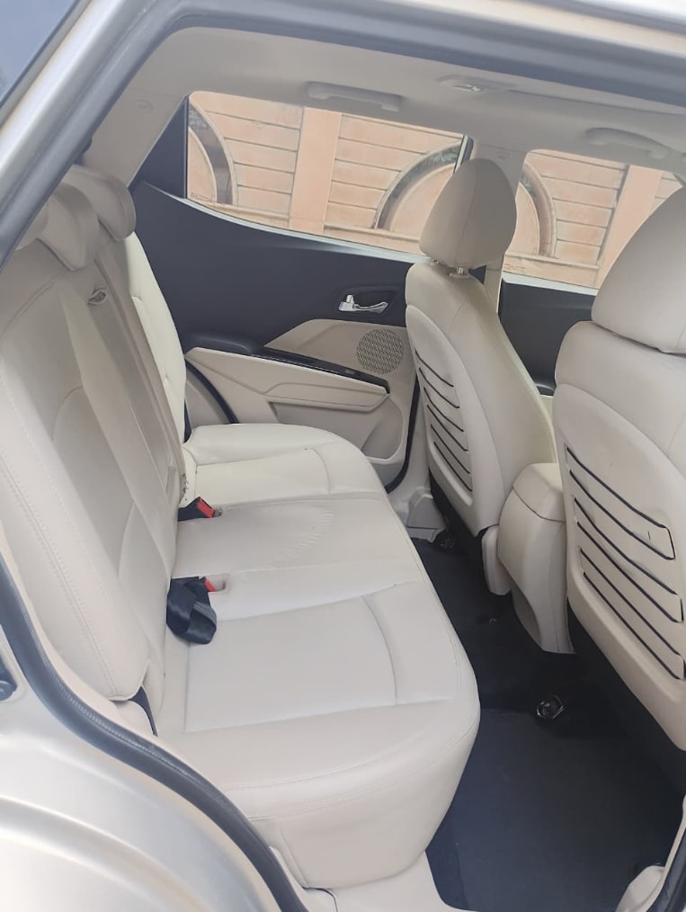 Used 2021 Mahindra XUV300 Used 2021 Mahindra XUV300