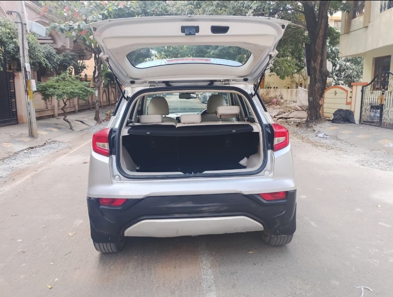 Used 2021 Mahindra XUV300 Used 2021 Mahindra XUV300