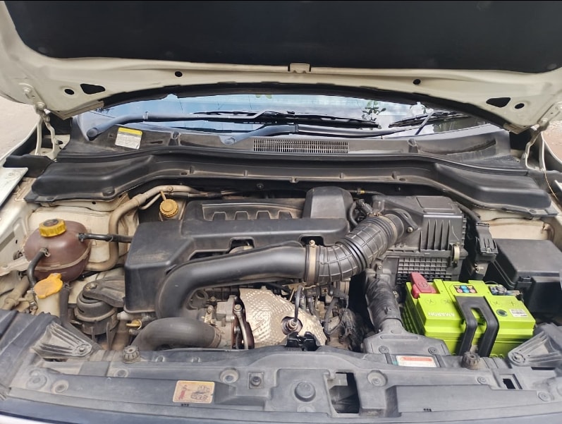 XUV300 image 17 XUV300 image 17