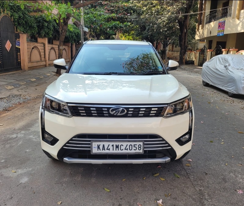 XUV300 image 1 XUV300 image 1