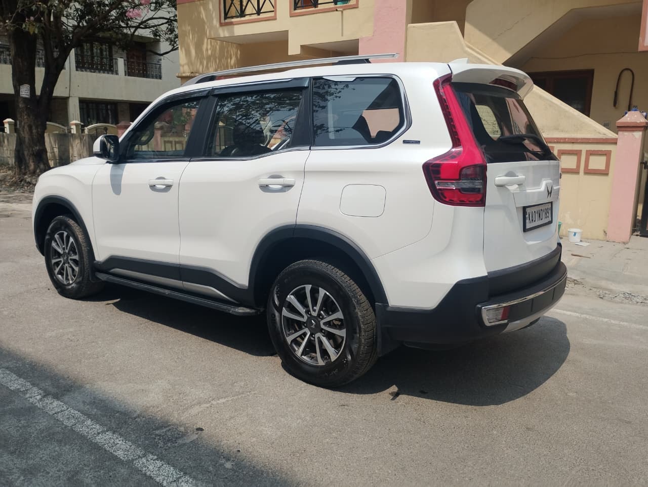 Scorpio-N image 3 Scorpio-N image 3