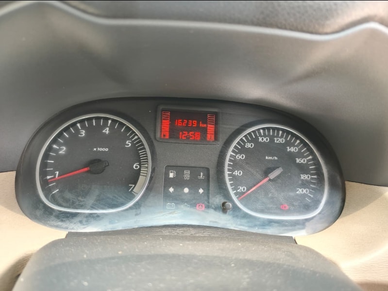 Duster image 13 Duster image 13