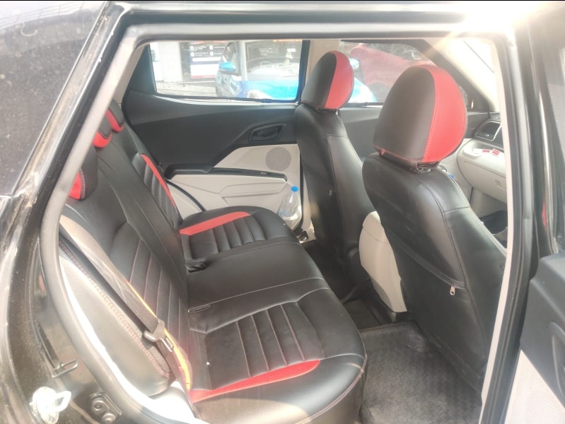 Used 2020 Mahindra XUV300 Used 2020 Mahindra XUV300