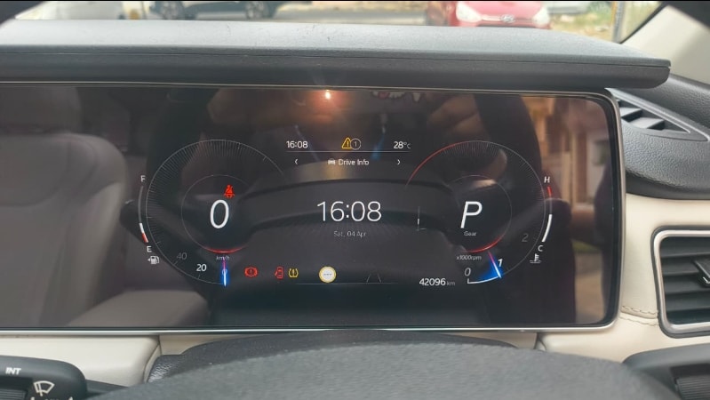 Used 2021 Mahindra XUV700 Used 2021 Mahindra XUV700