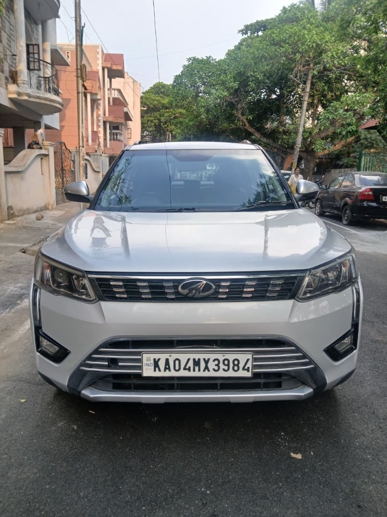 XUV300 image 1 XUV300 image 1