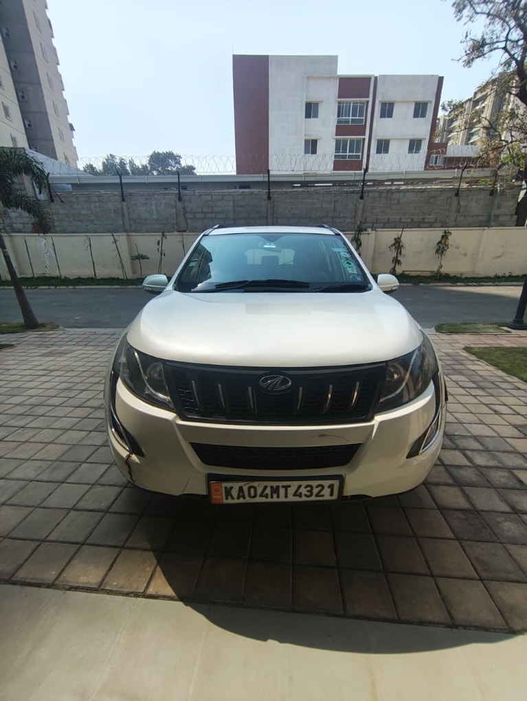 XUV500 image 1 XUV500 image 1