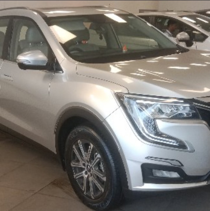 XUV700 image 6 XUV700 image 6