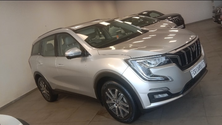 XUV700 image 5 XUV700 image 5