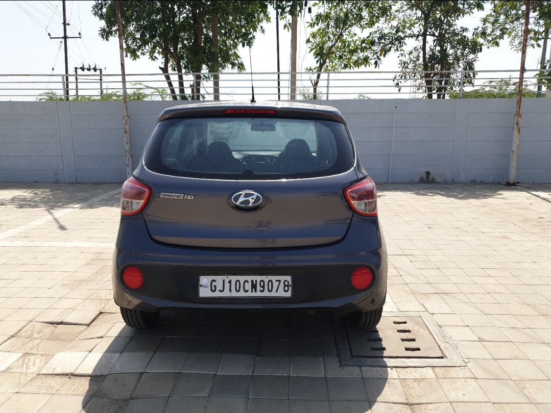Used 2018 Hyundai Grand i10 Used 2018 Hyundai Grand i10