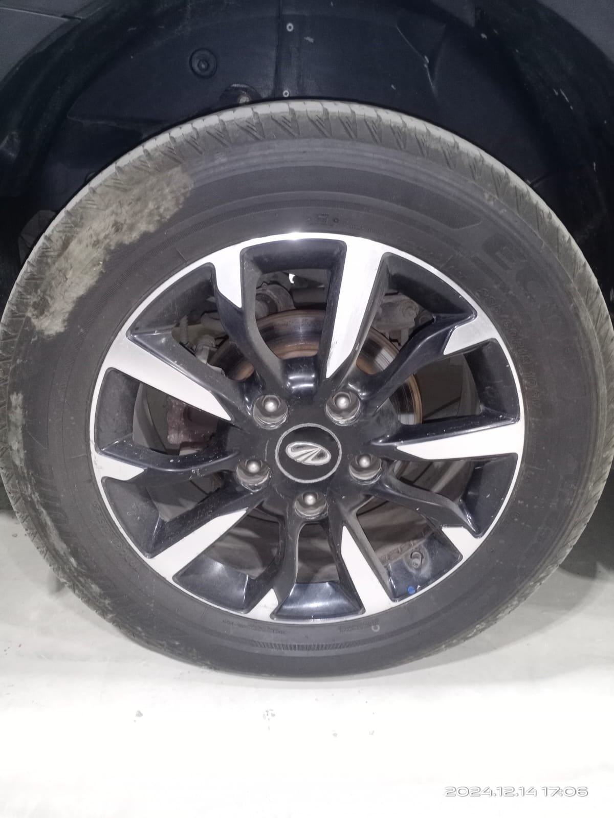 XUV500 image 9 XUV500 image 9