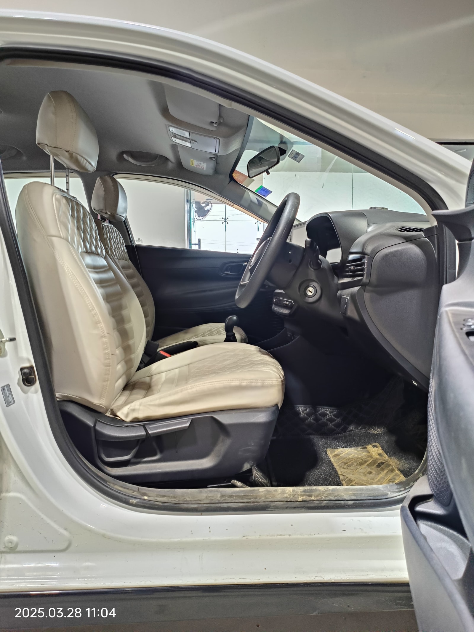 Elite i20 image 16 Elite i20 image 16