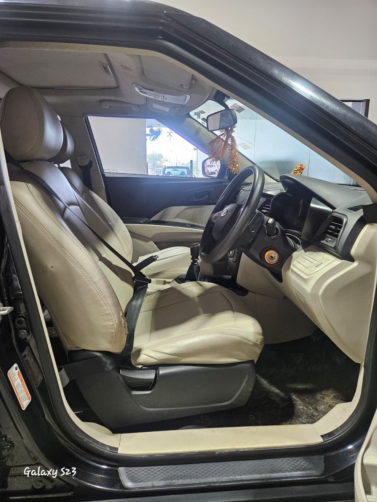 Used 2021 Mahindra XUV300 Used 2021 Mahindra XUV300