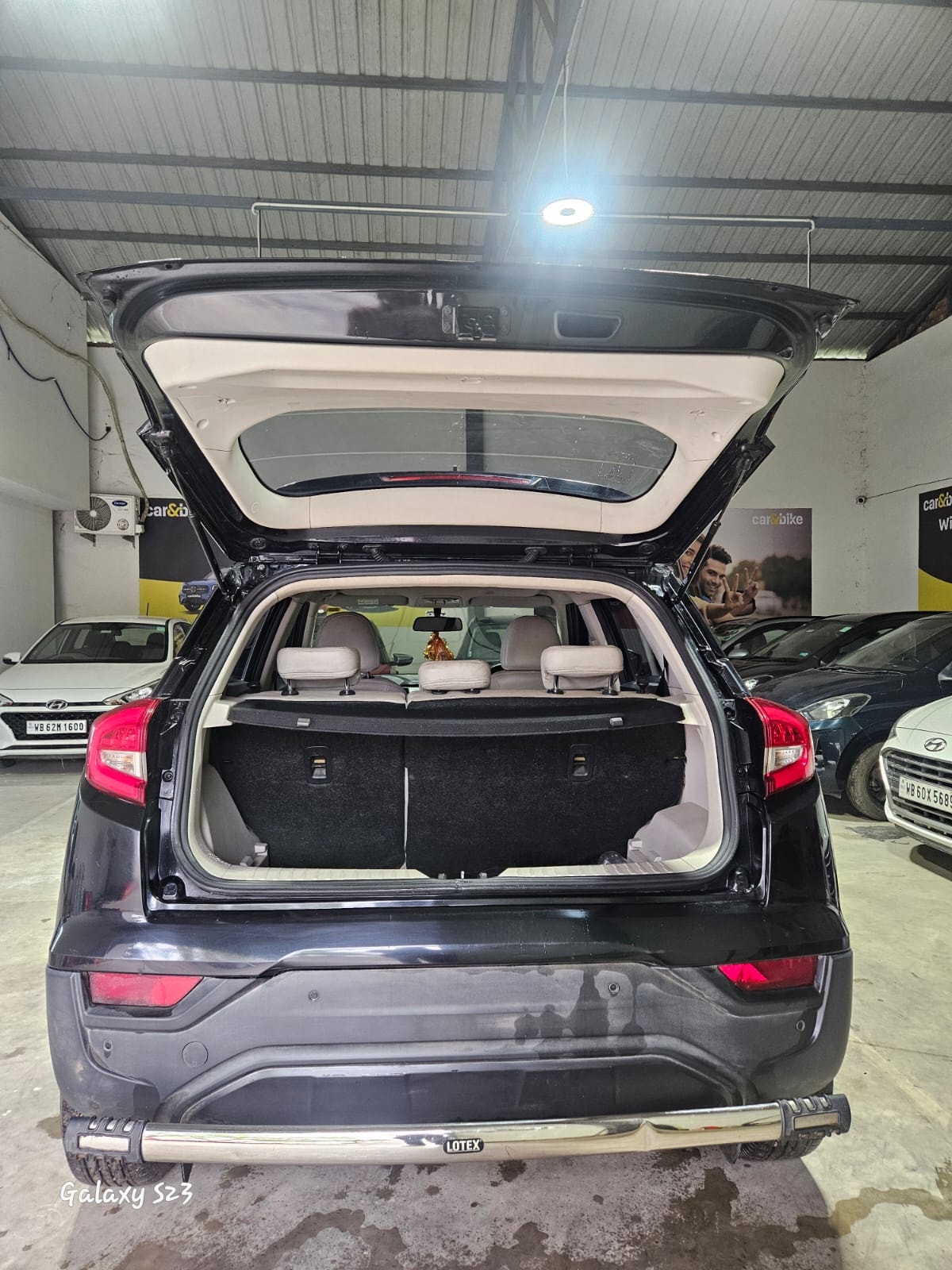 Used 2021 Mahindra XUV300 Used 2021 Mahindra XUV300