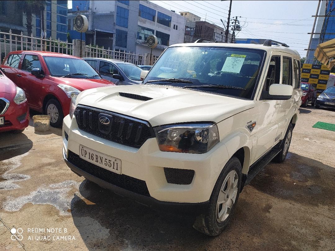 2017 महिंद्रा स्कॉर्पियो S6 Plus 1.99 Litre 2017 महिंद्रा स्कॉर्पियो S6 Plus 1.99 Litre