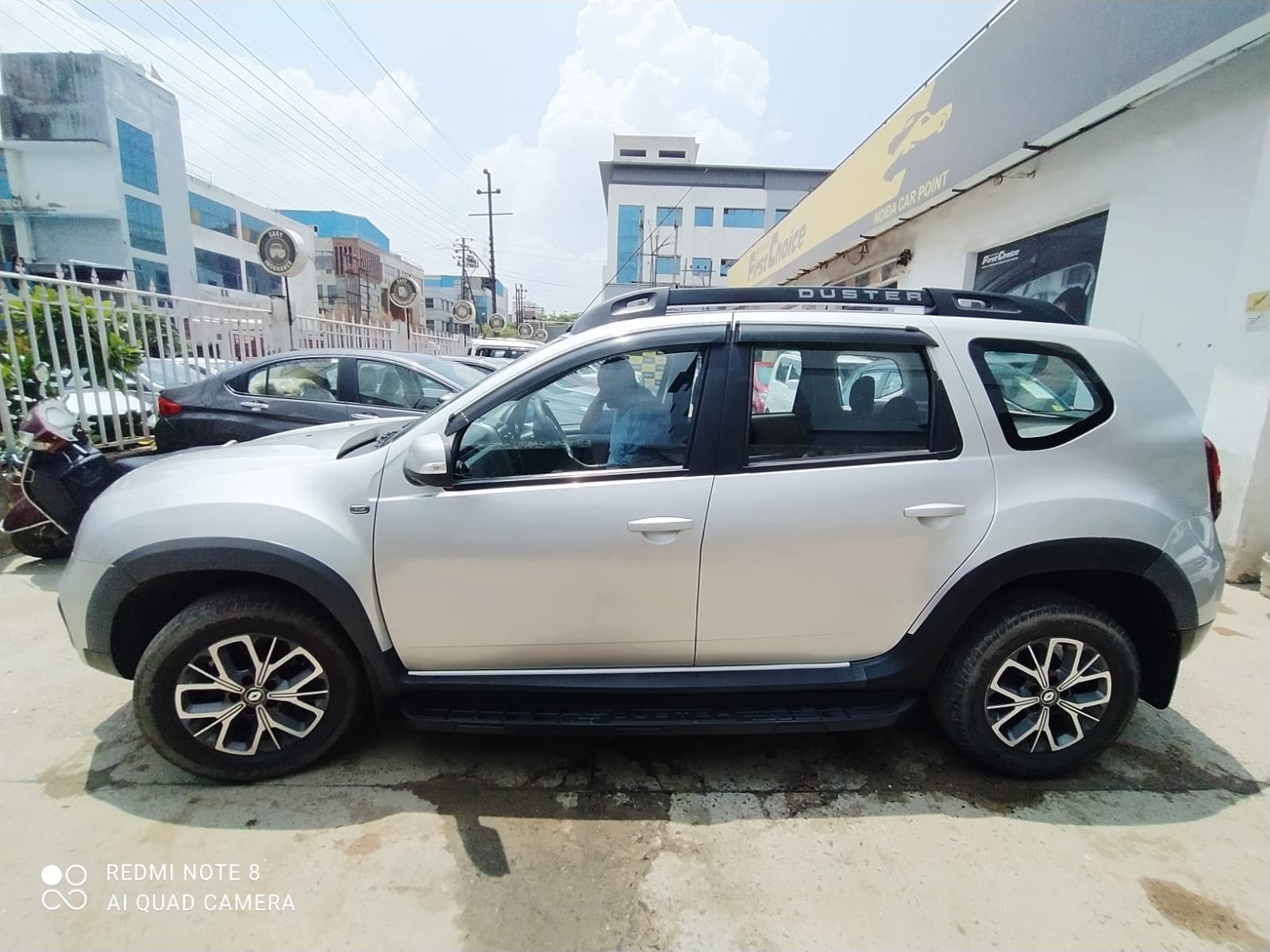 Duster image 2 Duster image 2