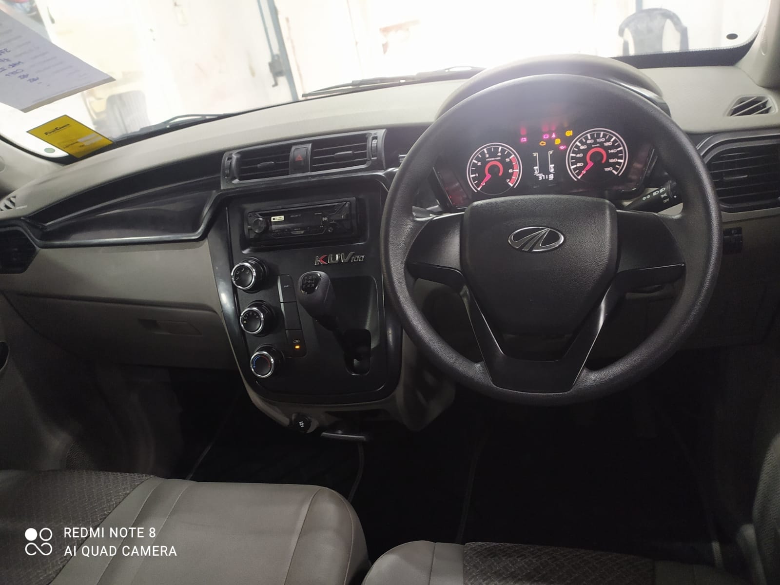 KUV100 image 13 KUV100 image 13