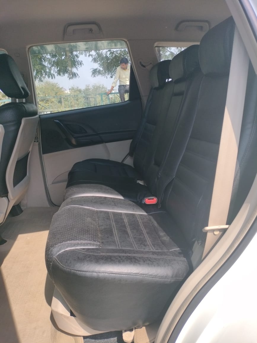 XUV500 image 17 XUV500 image 17