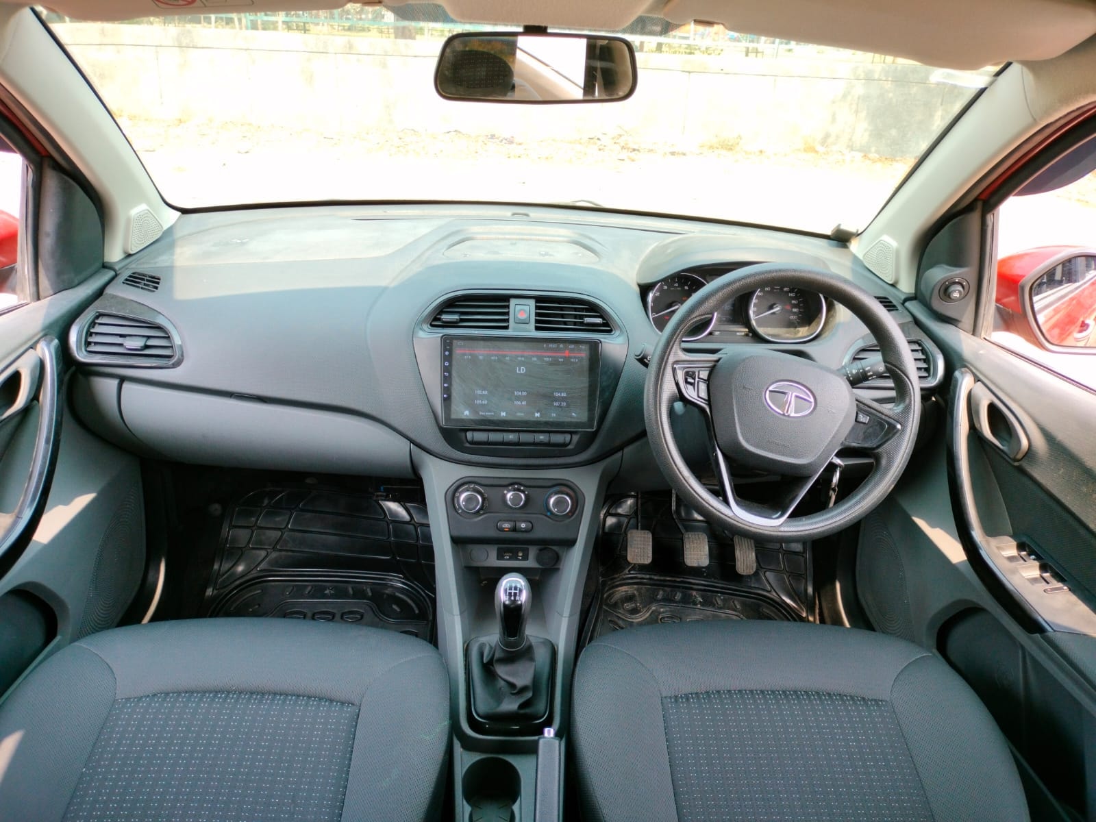 Tigor image 12 Tigor image 12