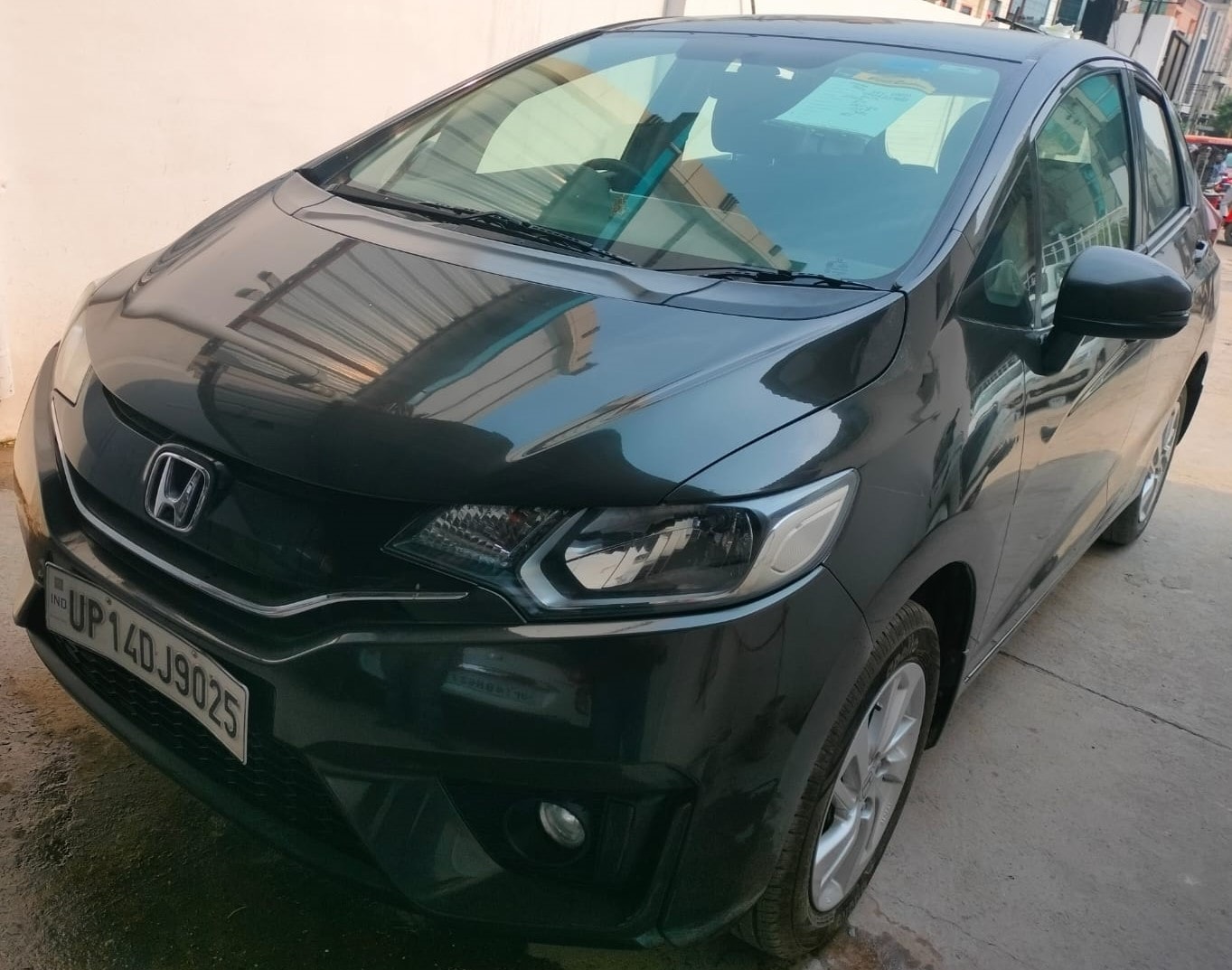 Jazz image 1 Jazz image 1