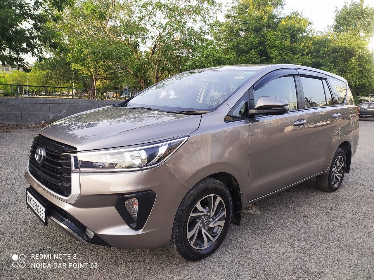 Innova Crysta image 1 Innova Crysta image 1