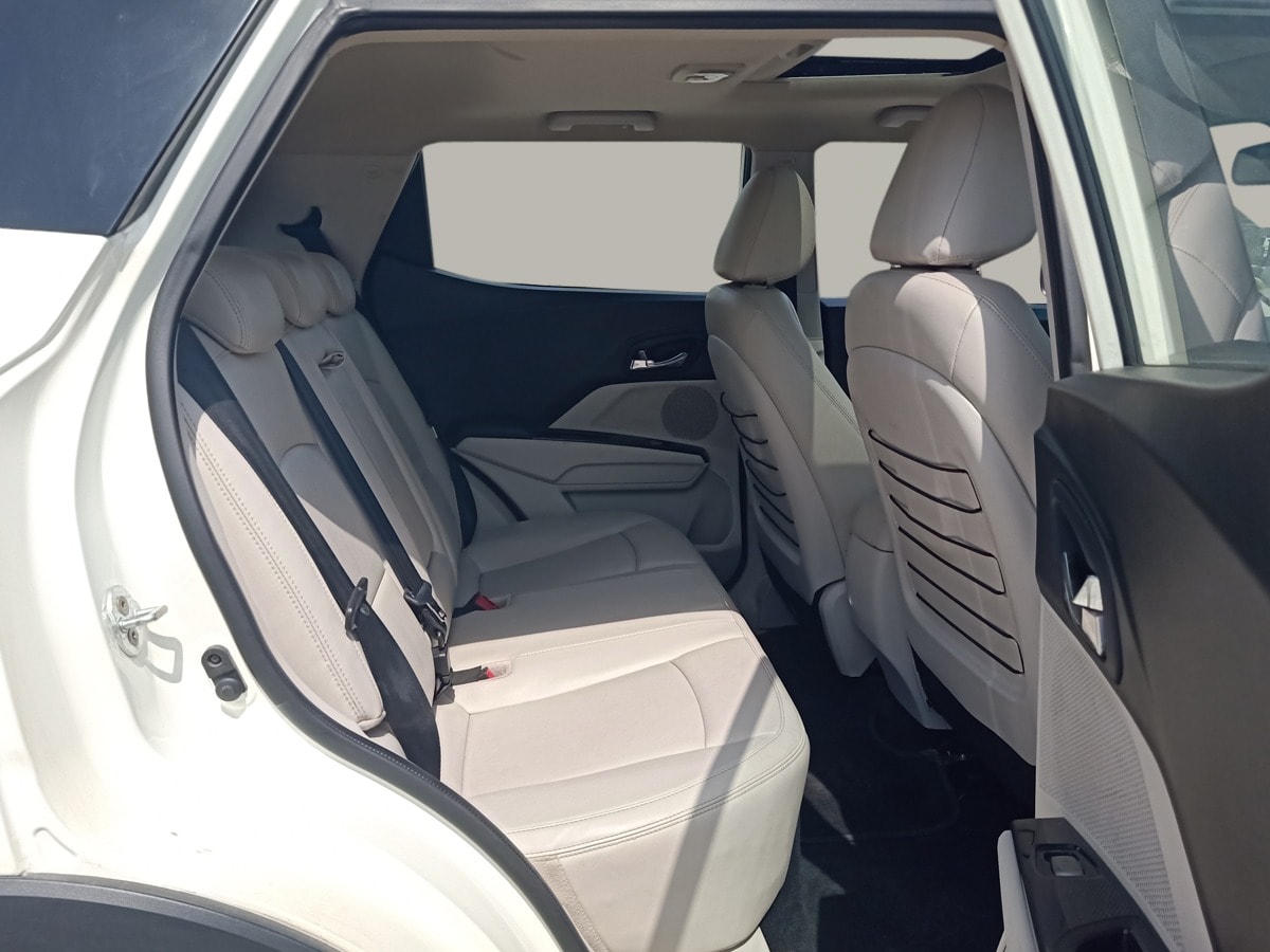 XUV300 image 15 XUV300 image 15