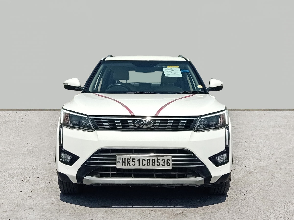 XUV300 image 8 XUV300 image 8