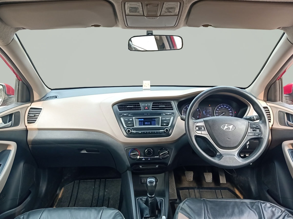 Elite i20 image 16 Elite i20 image 16