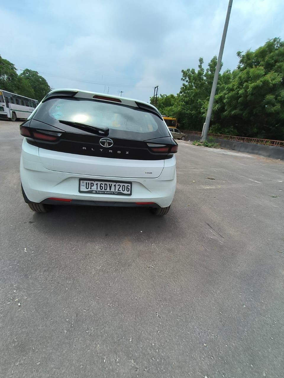 Altroz image 4 Altroz image 4